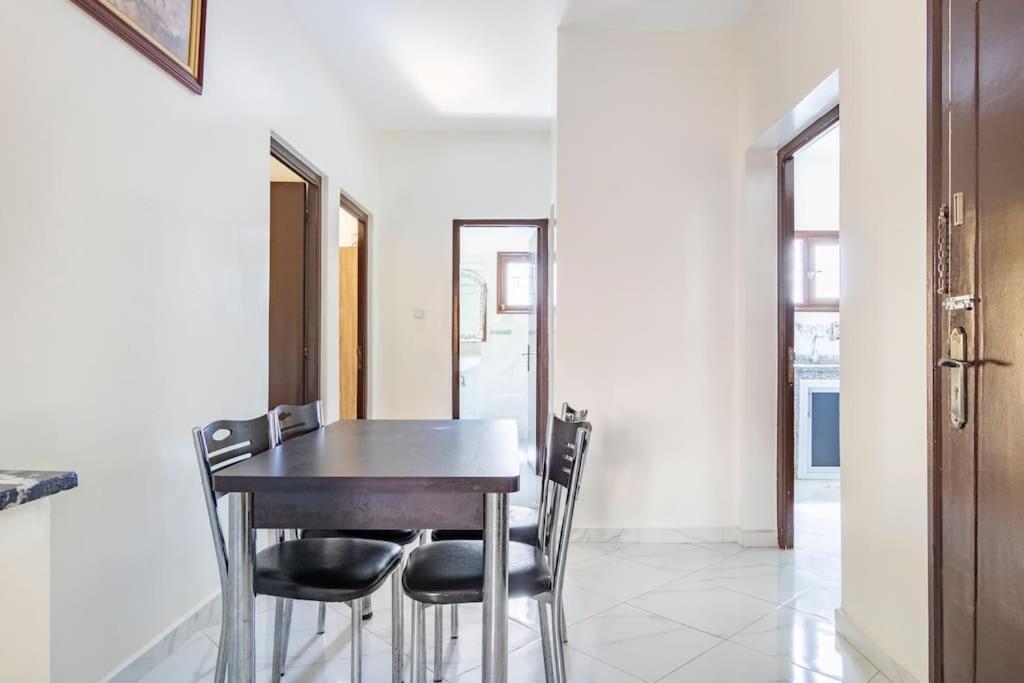 Appartement Chaleureux Et Calme, Parking, Jardin 阿加迪尔 外观 照片