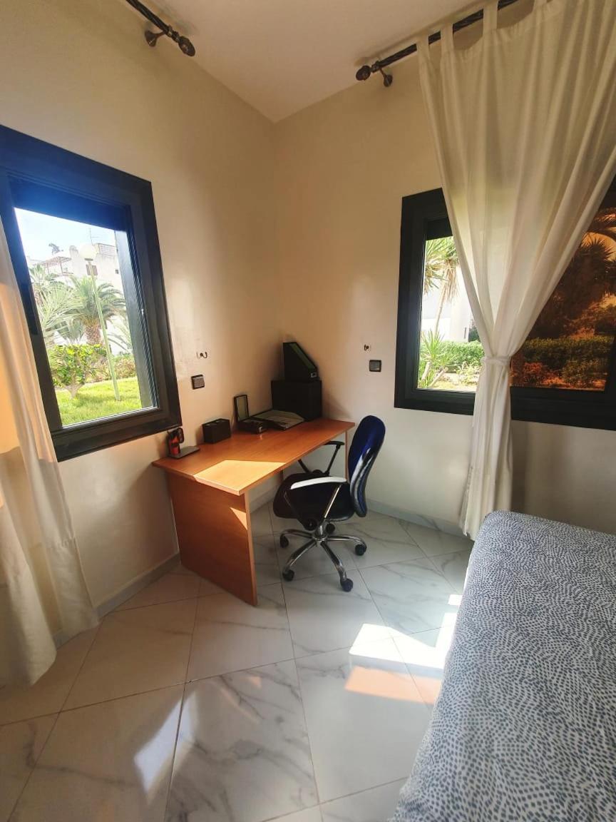 Appartement Chaleureux Et Calme, Parking, Jardin 阿加迪尔 外观 照片